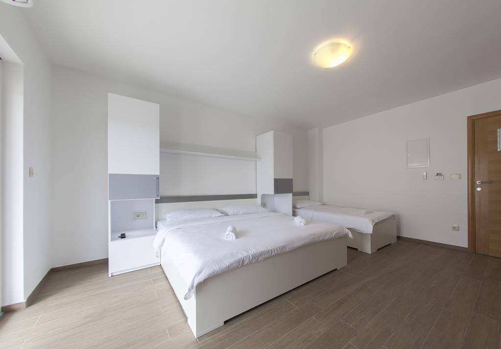 Klara Apartment